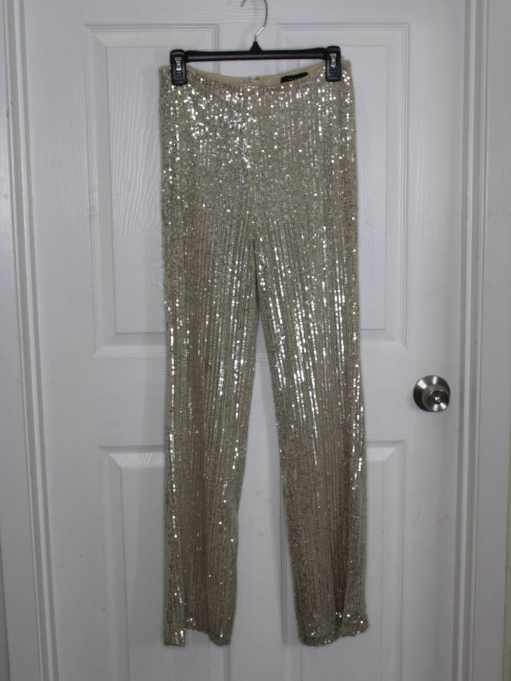 Matching sequin set - Picture 8 of 10